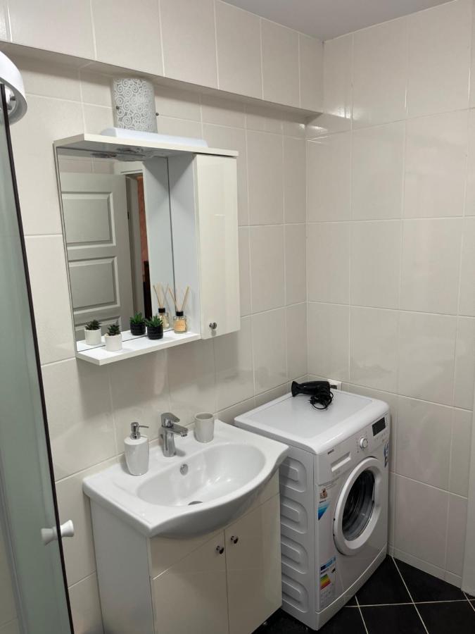 Welcome To Bucharest Airport Residences & Therme-Self Check-In Otopeni Exterior photo
